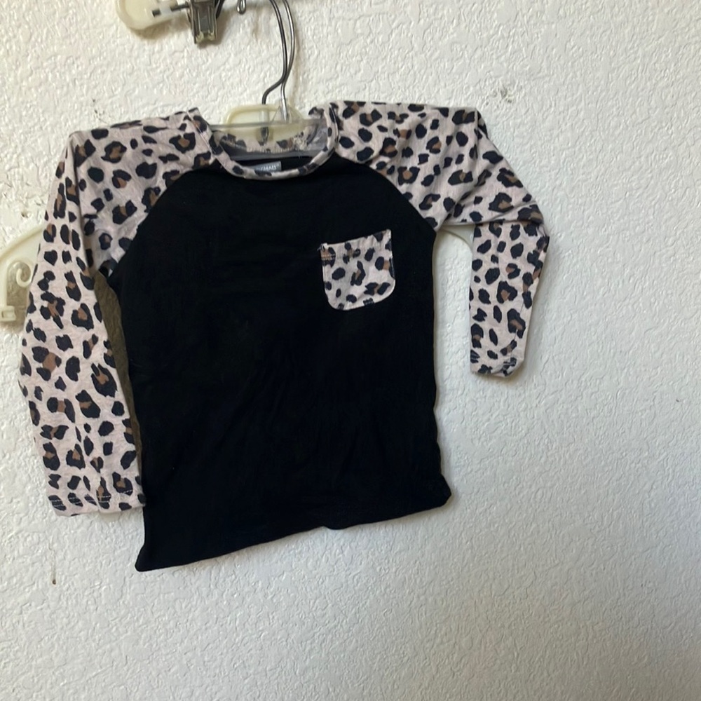 Garanimals long sleeved tee 2t